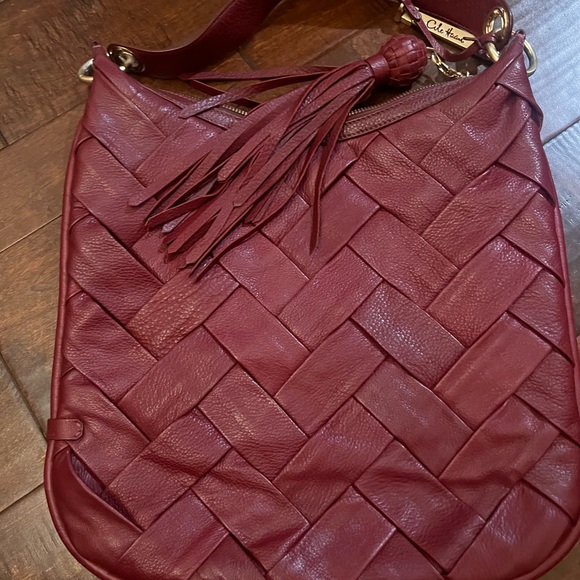 Deep red woven leather Cole Haan hobo nag with beautiful tasseled zipper - Picture 4 of 6